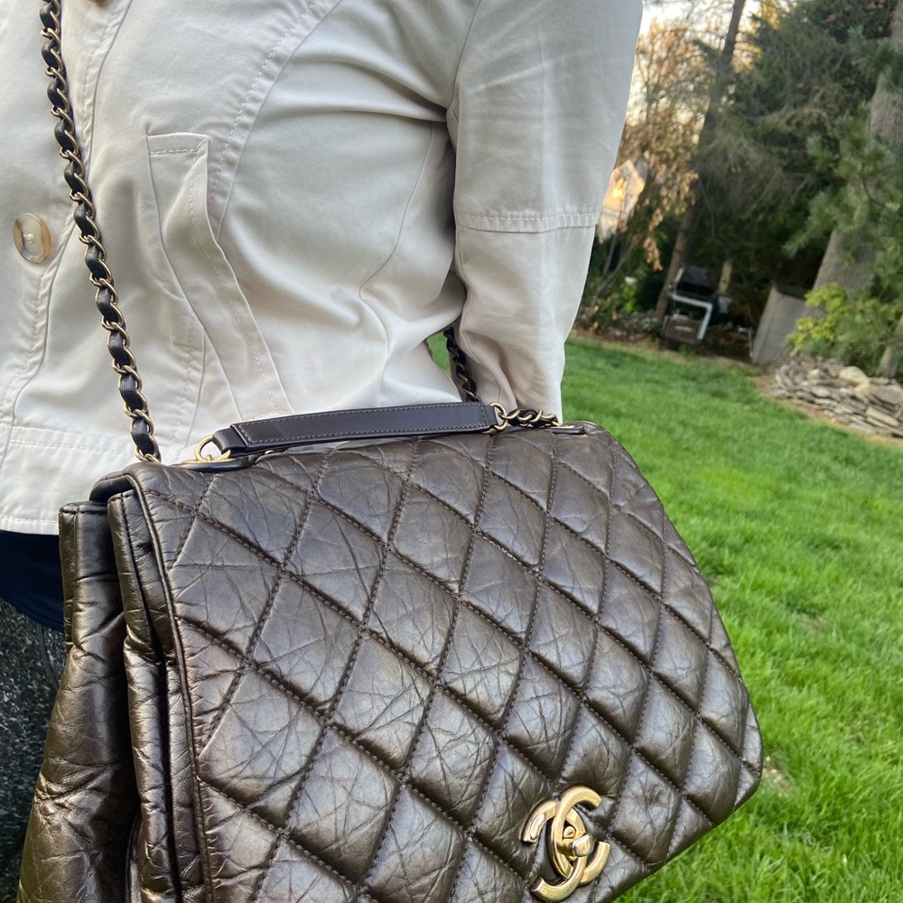 CHANEL Quilted Shoulder Bag in Dark Brown with Gold Hardware - Picture 11 of 16